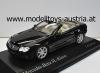 Mercedes Benz R230 Cabrio mit BEWEGLICHEM DACH SL Klasse 2001 schwarz 1:43