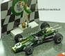 Brabham BT24 Repco 1967 WORLDCHAMPION Denny HULME 1:43 DIORAMA