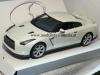 Nissan Skyline R35 GT-R 2009 weiss metallik 1:24