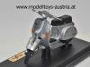 Vespa P150X 1978 silver metallic 1:18