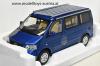 VW T5 Bus Transporter CALIFORNIA 2003 blau metallik 1:18