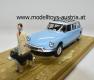 Citroen DS19 DS 19 Break Kombi THE ANIMALS DOCTOR light blue / white 1:43 Diorama