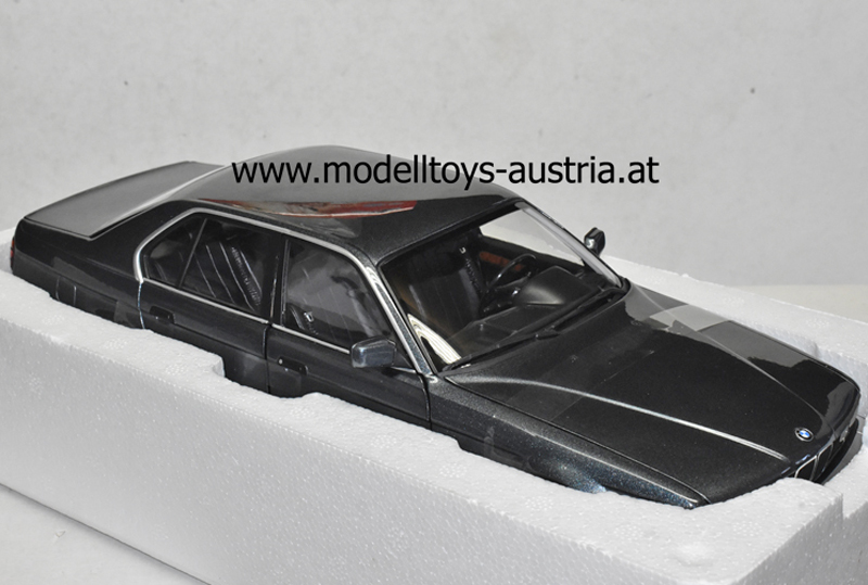 BMW E32 Limousine 730I 1986 dunkel grau metallik 1:18