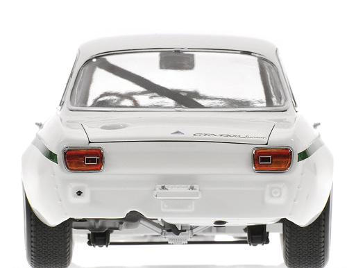 Alfa Romeo GTA 1300 Junior 1972 weiss 1:18