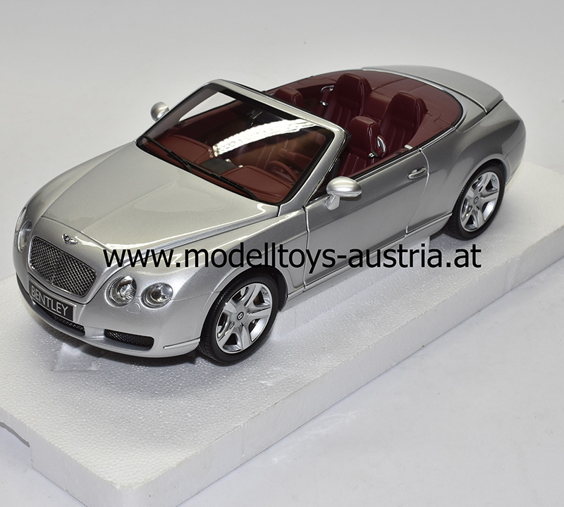 Bentley Continental GTC Cabrio 2006 silber 1:18 Minichamps