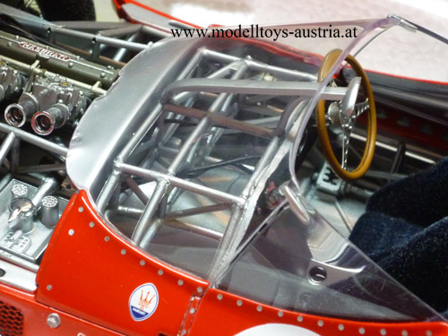 Maserati Birdcage Tipo 61 1960 Riverside Carroll SHELBY 1:18