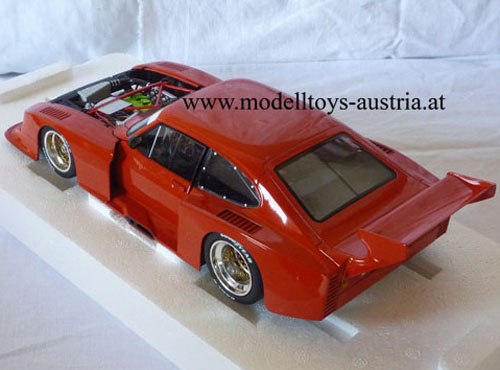 Ford Capri Turbo Gr.5 1979 PLAIN BODY rot 1:18 Minichamps
