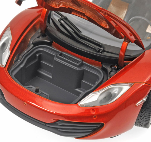 McLaren MP4-12C 2011 orange metallik 1:18