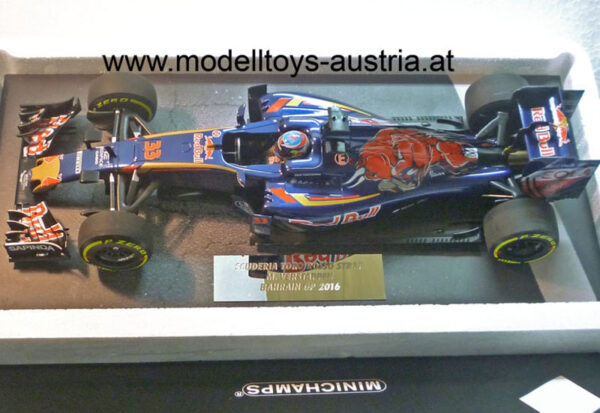 Toro Rosso STR11 Ferrari Hybrid 2016 Bahrain GP Max VERSTAPPEN 1:18 Minichamps