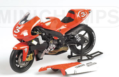 Yamaha YZR 500 2001 500 GP Max BIAGGI 1:12