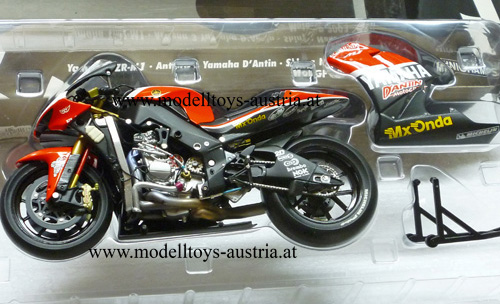 Yamaha YZR-M1 2003 Moto GP Shinya NAKANO 1:12