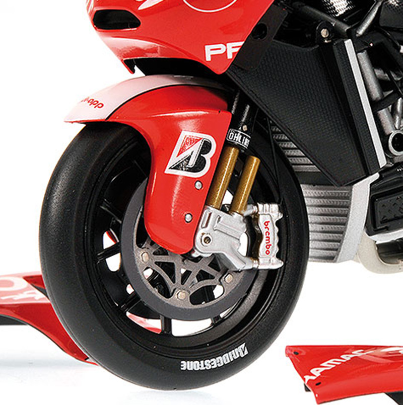 Ducati Desmosedici GP8 2008 Moto GP Sylvian GIUNTOLI 1:12