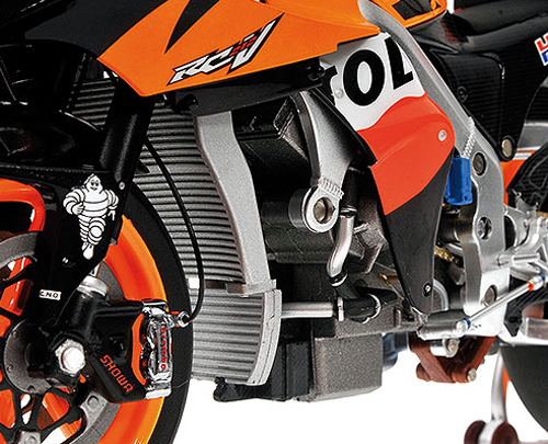 Honda RC212V 2008 Moto GP Dani PEDROSA Team REPSOL 1:12