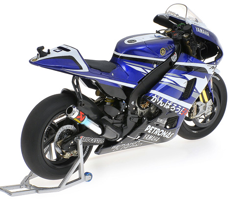 Yamaha YZR-M1 2011 Moto GP Ben SPIES 1:12