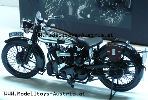 Brough Superior SS100 T.E. Lawrence 1932 schwarz 1:12