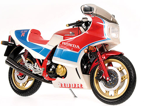 Honda CB 1100R 1982 rot / blau / weiss 1:12