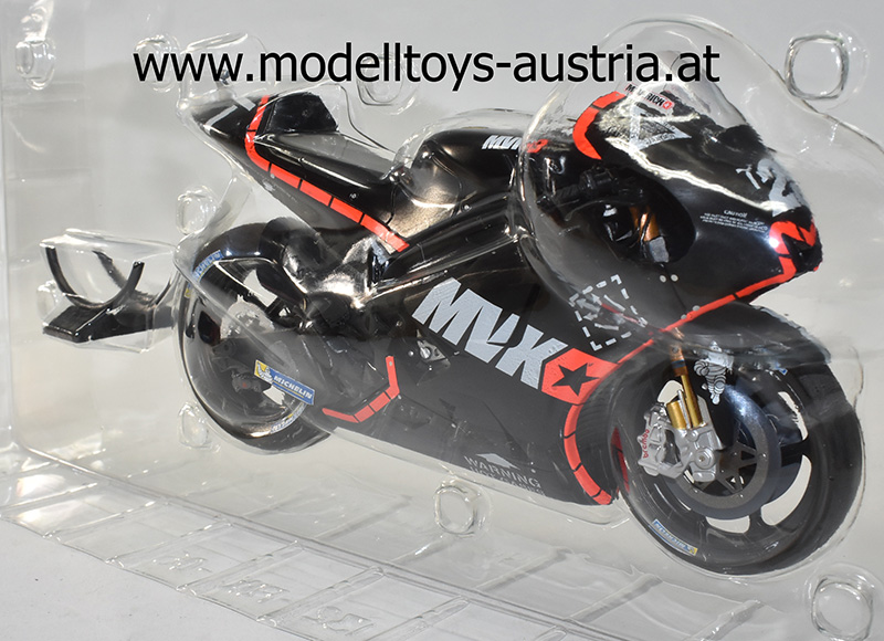 Yamaha YZR-M1 2016 TEST VALENCIA NOVEMBER Maverick VINALES 1:12