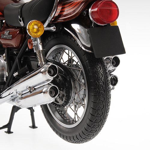 Kawasaki Z2 750 RS Super 4 1972 orange / braun 1:12