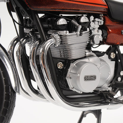 Kawasaki Z2 750 RS Super 4 1972 orange / braun 1:12