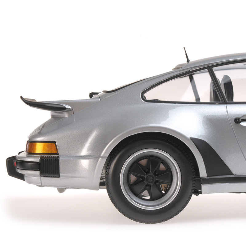Porsche 911 930 Coupe G Modell Turbo 1977 silber metallik 1:12