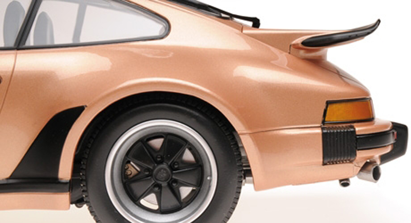 Porsche 911 930 Coupe G Modell Turbo 1977 pink metallik 1:12