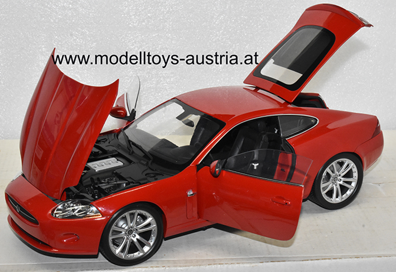 Jaguar XK Coupe 2006 rot 1:18