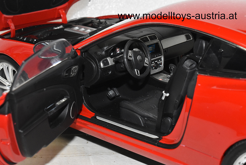 Jaguar XK Coupe 2006 rot 1:18