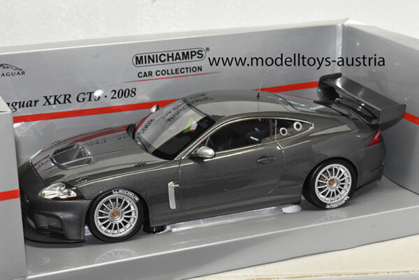 Jaguar XKR GT3 2008 Plain Body Straßenversion grau metallik 1:18