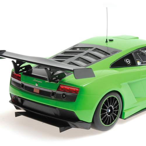 Lamborghini Gallardo LP600 GT3 Strassenversion 2011 grün 1:18