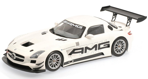 Mercedes Benz SLS AMG GT3 2012 AMG STRAßENVERSION weiss 1:18