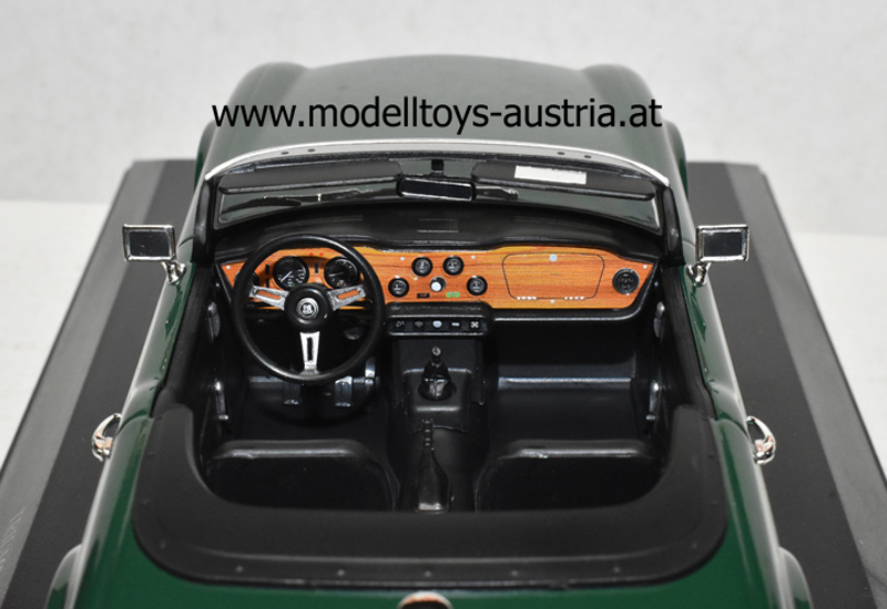 Triumph TR6 Cabrio 1969 Linkslenker dunkelgrün 1:18