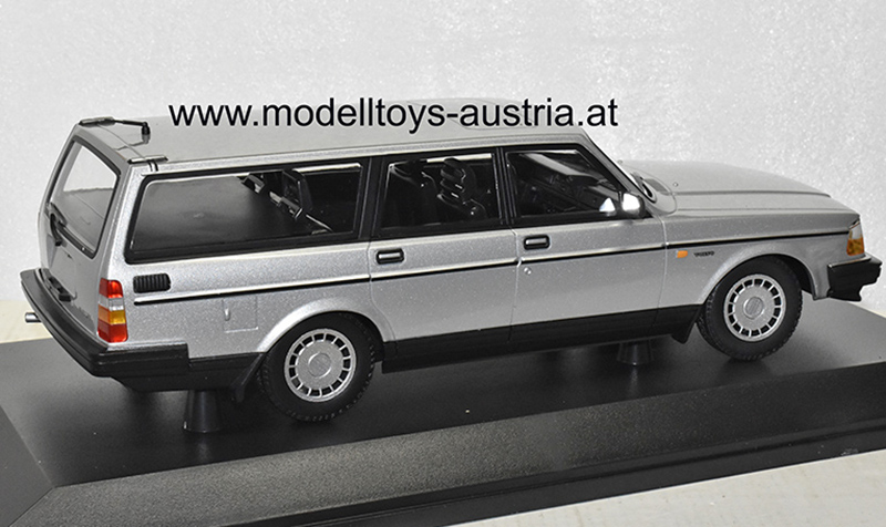 Volvo 240 GL Kombi Break 1986 silber metallik 1:18
