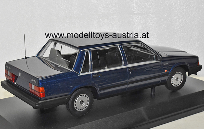 Volvo 740 GL Limousine 1986 dunkel blau metallik 1:18