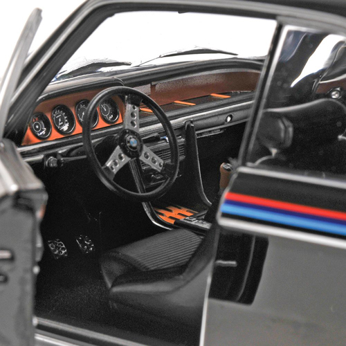 BMW E9 3.0 CSL Coupe mit Spoiler Set 1973 - 1975 schwarz 1:18