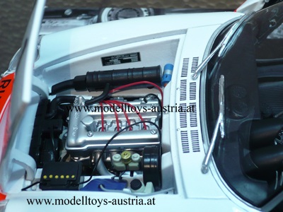 Alfa Romeo 2000 Spider Cabrio 1970 RIJKSPOLITIE Polizei 1:18