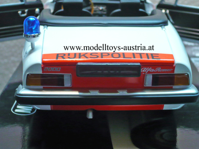 Alfa Romeo 2000 Spider Cabrio 1970 RIJKSPOLITIE Polizei 1:18
