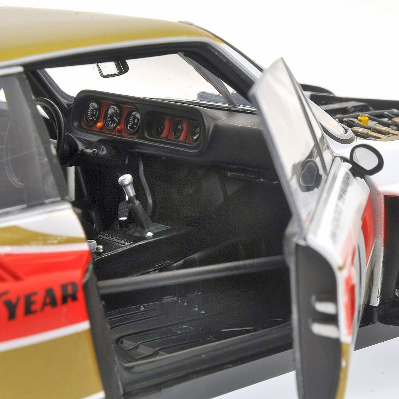 BMW 3.5 CSL Gr.5 1976 Silverstone Sieger 6 Stunden Rennen John FITZPATRICK / Tom WALKINSHAW Hermetite 1:18