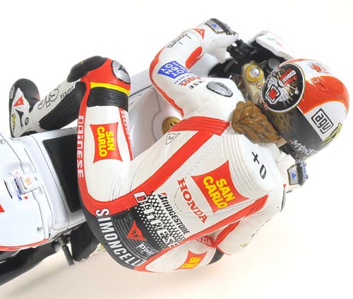 Figur Marco SIMONCELLI 2011 Moto GP HANGING OFF 1:12