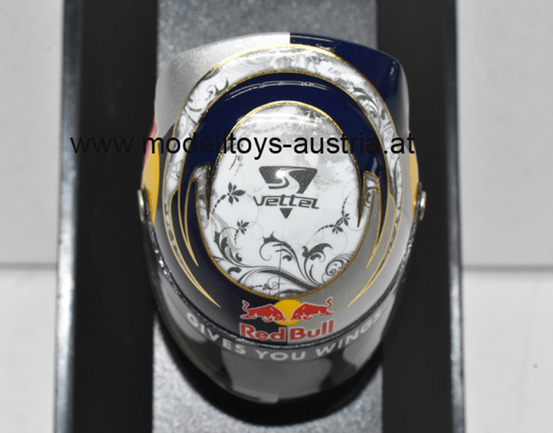 Helm ARAI 2009 Sebastian VETTEL China GP Shanghai Red Bull 1:8