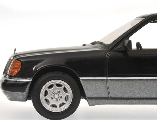 Mercedes Benz W124 Kombi Break 320 TE 1990 schwarz metallik 1:43