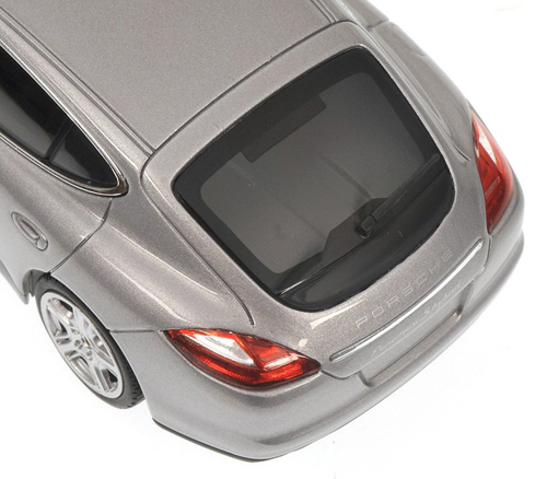 Porsche Panamera S HYBRID 2011 silber metallik 1:43