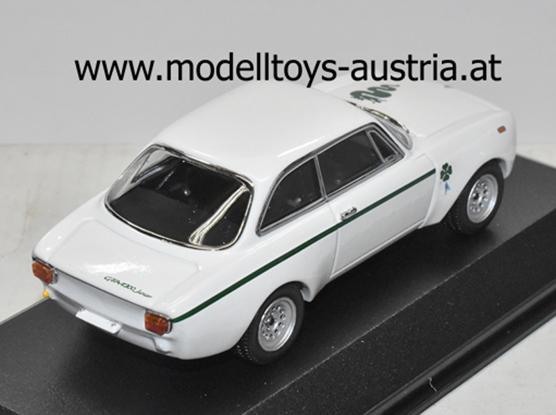 Alfa Romeo GTA 1300 Junior 1972 weiss 1:43
