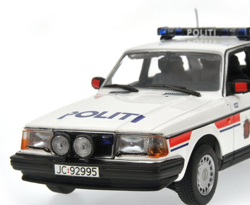 Volvo 240 GL Limousine 1986 POLITI Norway Polizei Norwegen 1:43