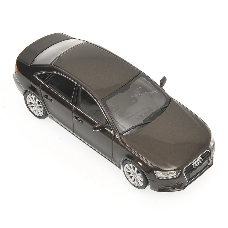 Audi A4 B9 Limousine 2011 braun metallik 1:43