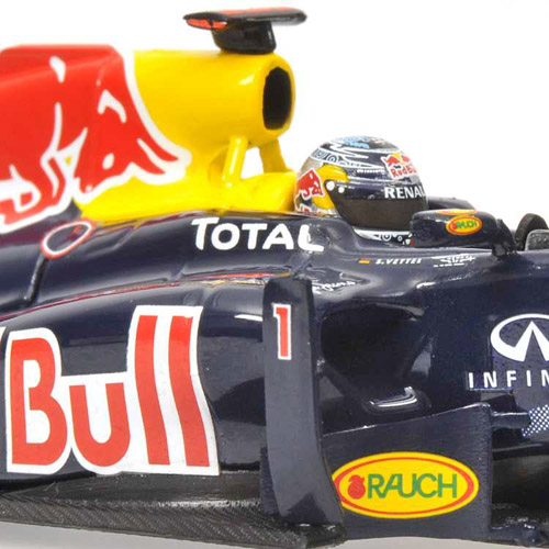 Red Bull Racing RB6 Renault 2011 SHOWCAR Sebastian VETTEL 1:43