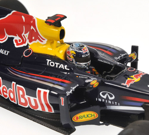 Red Bull Racing RB6 Renault 2011 SHOWCAR Sebastian VETTEL 1:43