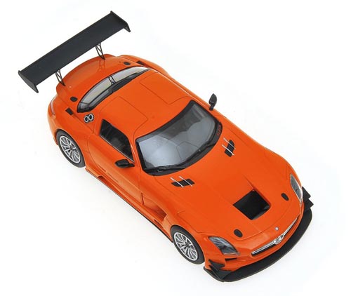 Mercedes Benz SLS AMG GT3 2011 Straßenversion orange 1:43