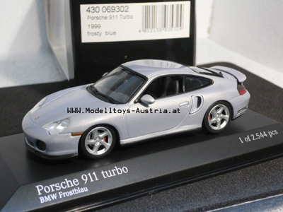 Porsche 911 Turbo Typ 996 1999 blau 1:43
