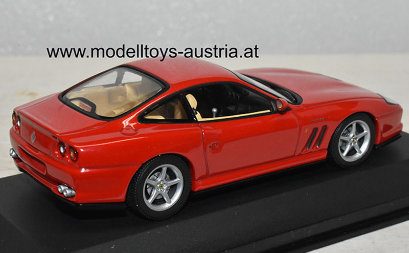 Ferrari 550 Maranello 1996 rot 1:43