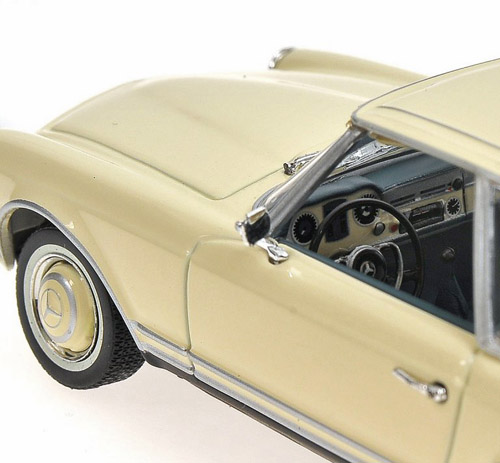 Mercedes Benz W113 Pagode Hard Top PRESENTATION IAA 1963 1:43